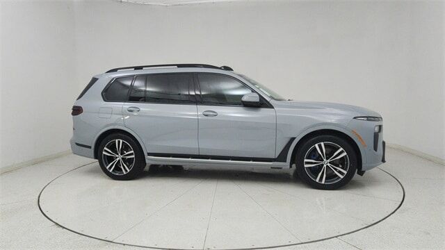 2026 BMW X7