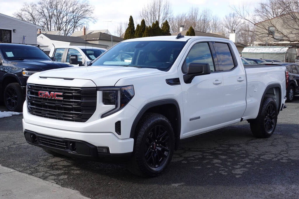2023 GMC Sierra