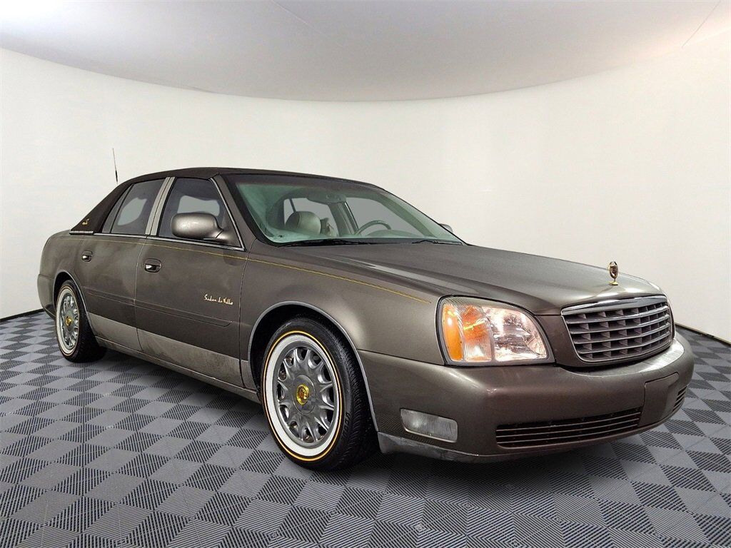 2002 CADILLAC Deville