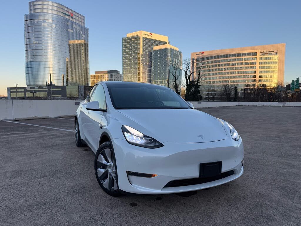 2021 TESLA Model Y