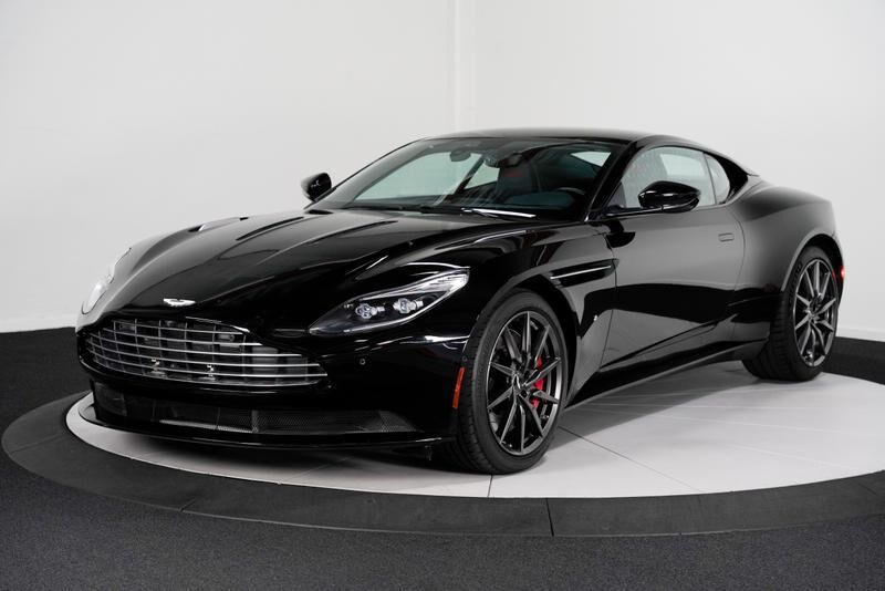 Aston Martin DB11