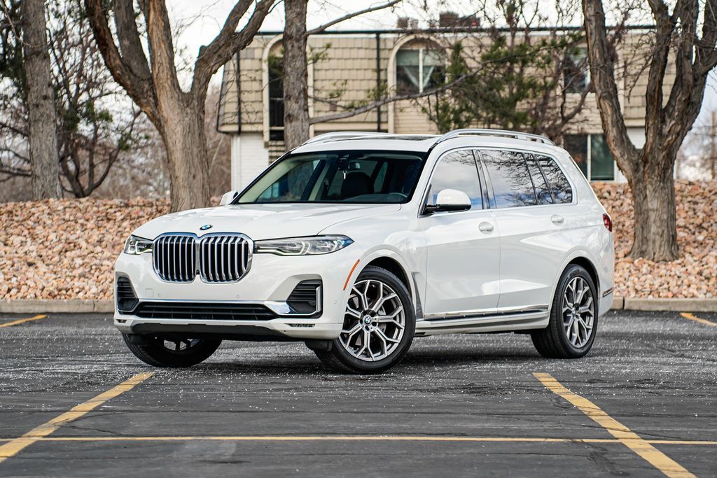 2022 BMW X7
