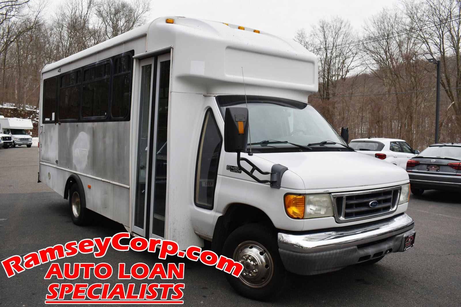 2005 FORD E-450