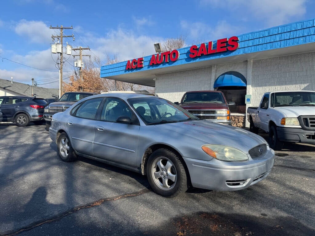 2005 FORD Taurus