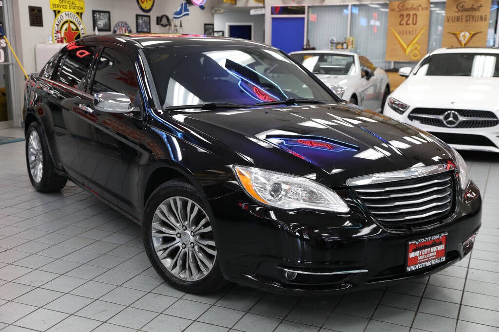 2012 CHRYSLER 200