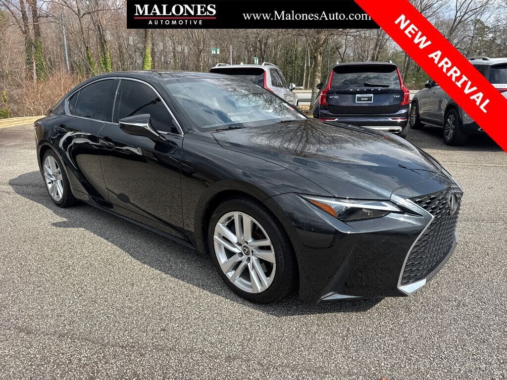2023 LEXUS IS