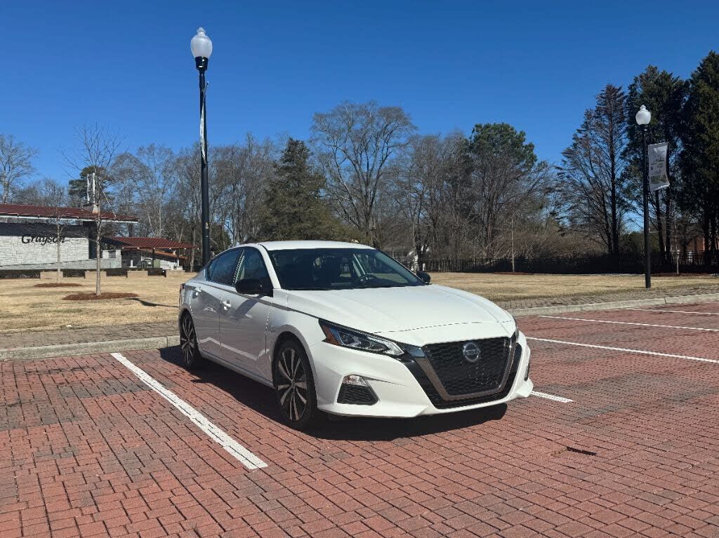2022 NISSAN Altima