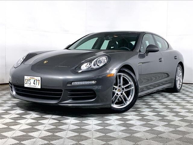 2016 PORSCHE Panamera