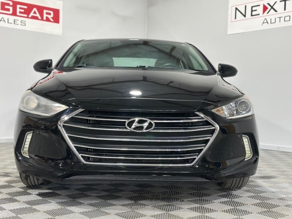 2018 HYUNDAI Elantra