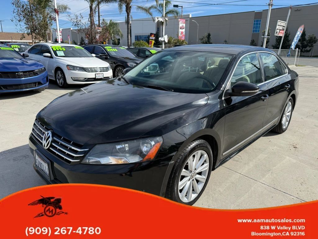 2012 VOLKSWAGEN Passat