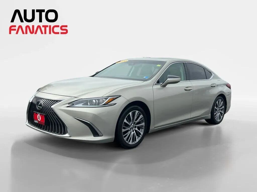 2020 LEXUS ES