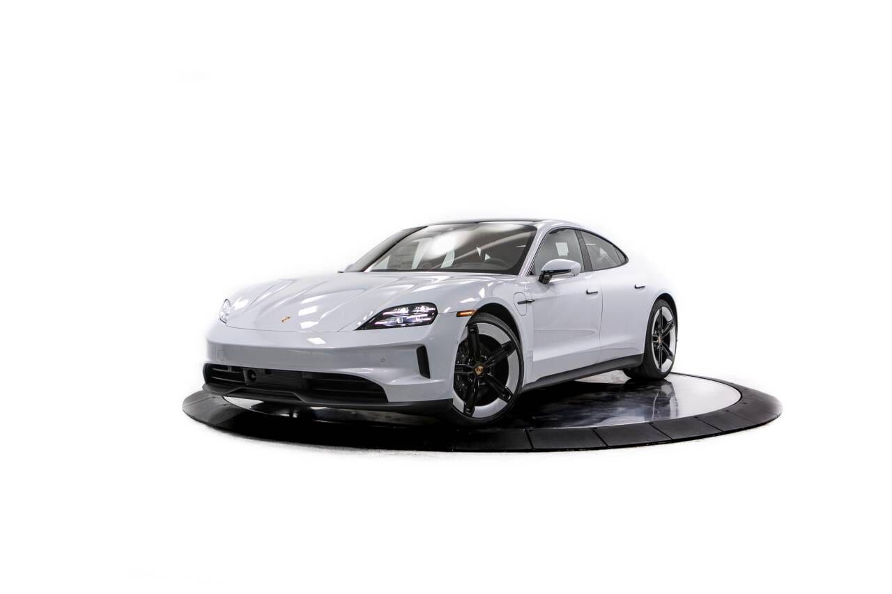 2026 PORSCHE Taycan