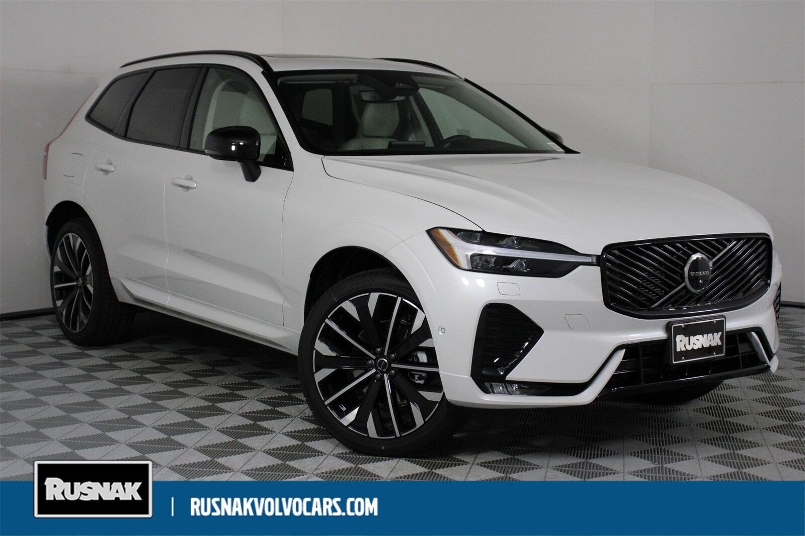 2026 VOLVO XC60