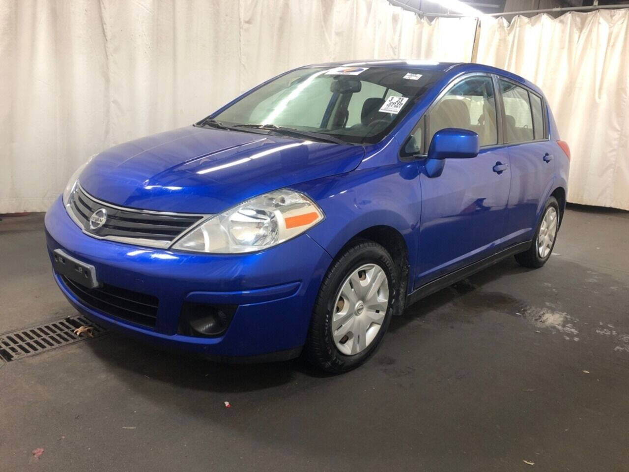 2010 NISSAN Versa