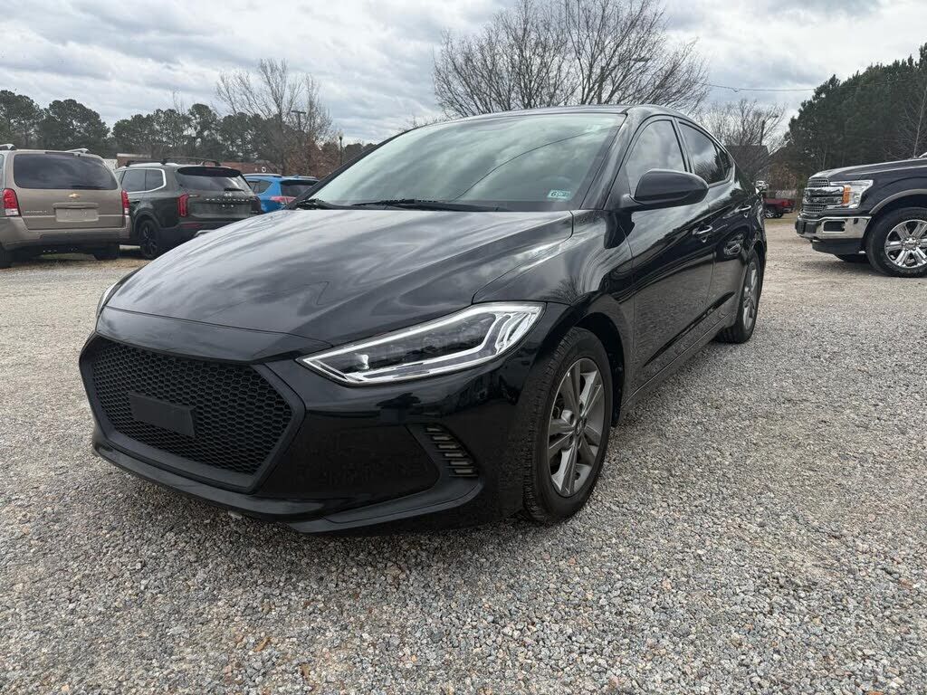 2017 HYUNDAI Elantra
