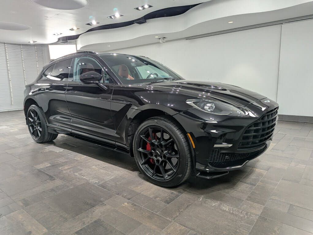 2023 ASTON MARTIN DBX