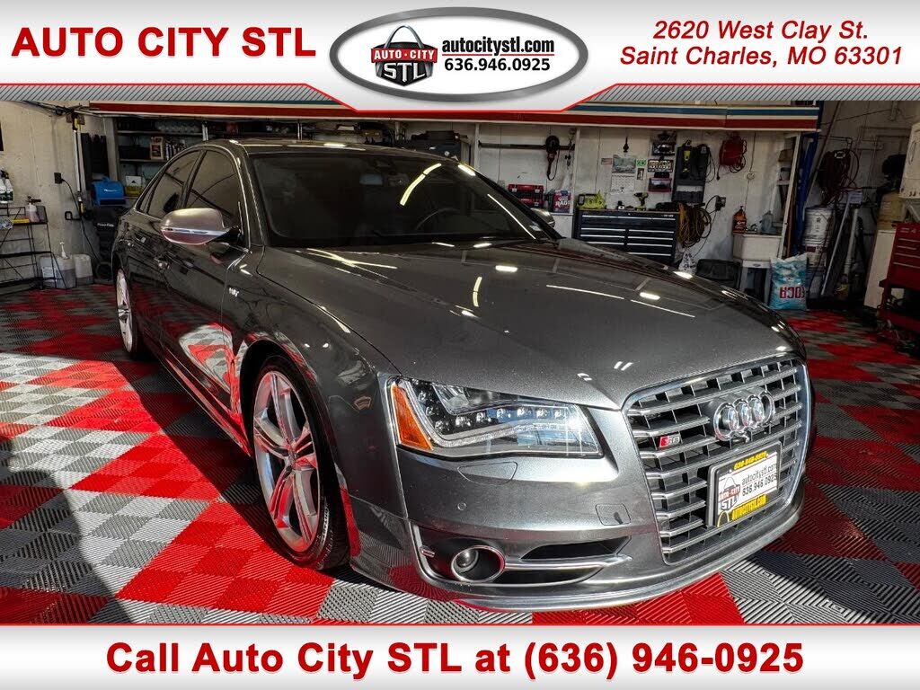 Audi S8