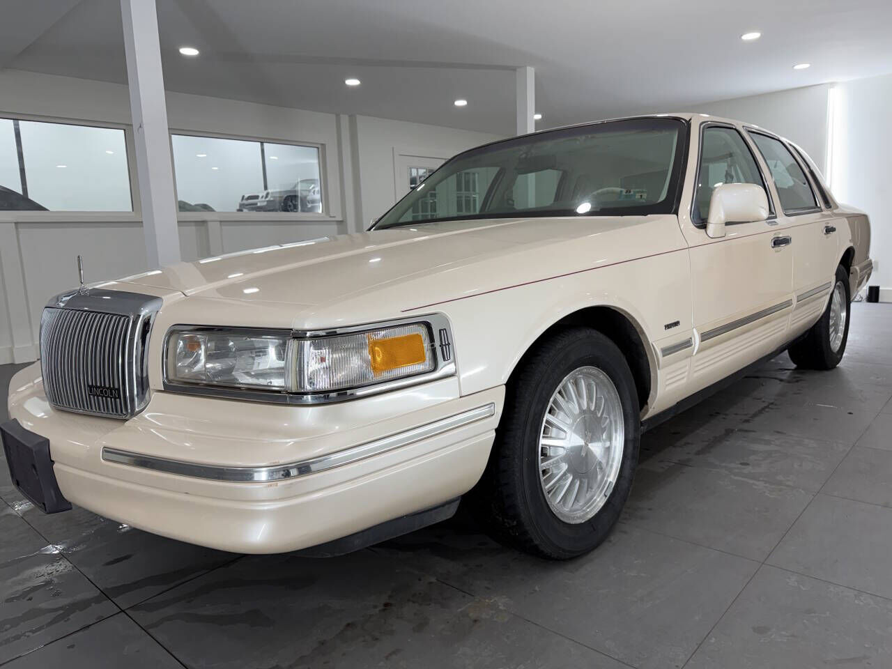 Lincoln Town Car