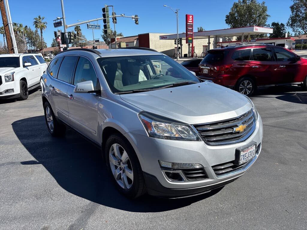 2017 CHEVROLET Traverse