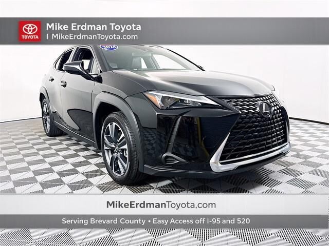 2024 LEXUS UX