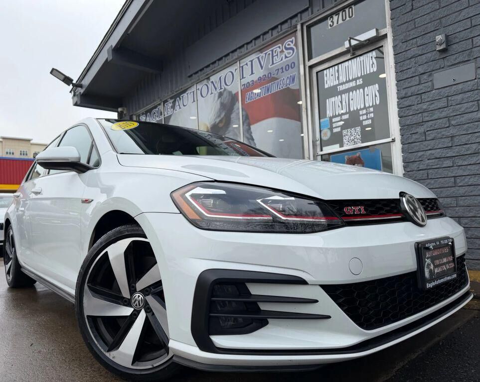 2019 VOLKSWAGEN Golf GTI