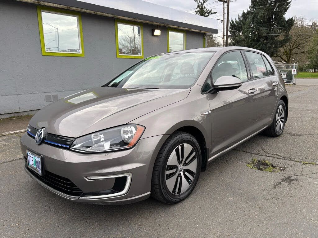 2016 VOLKSWAGEN e-Golf