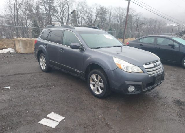 2014 SUBARU Outback