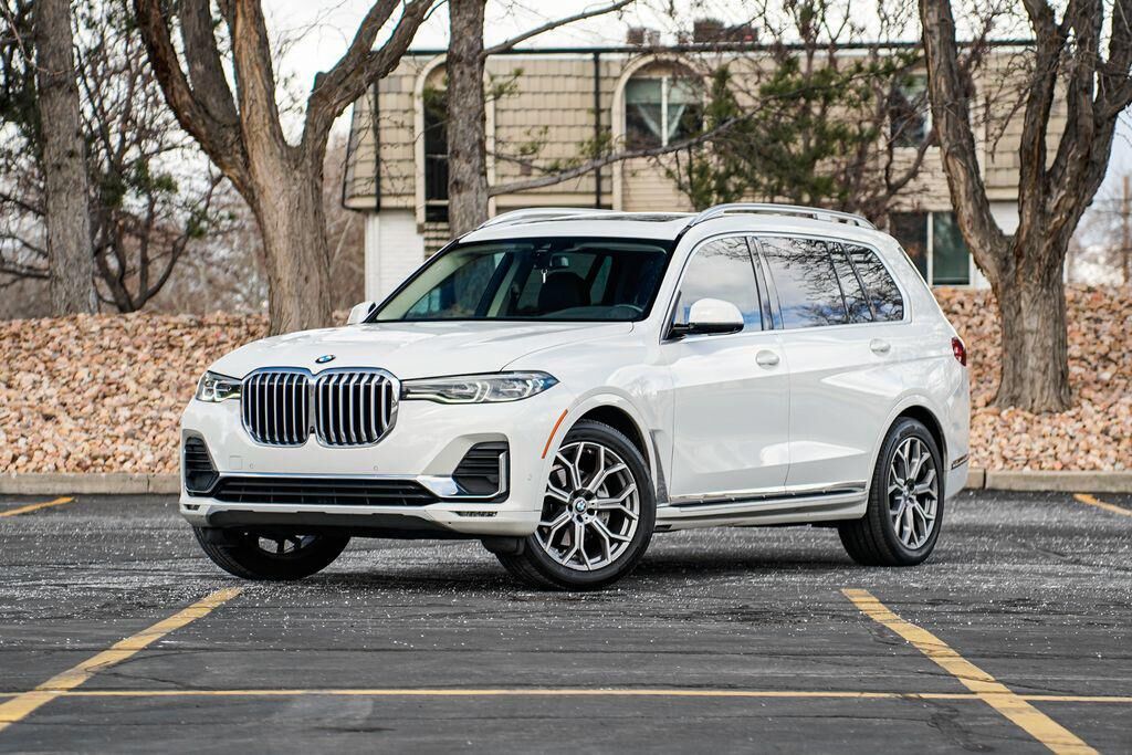 2022 BMW X7