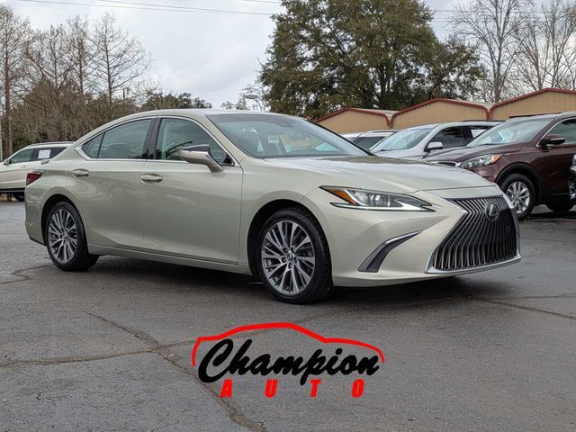 2019 LEXUS ES