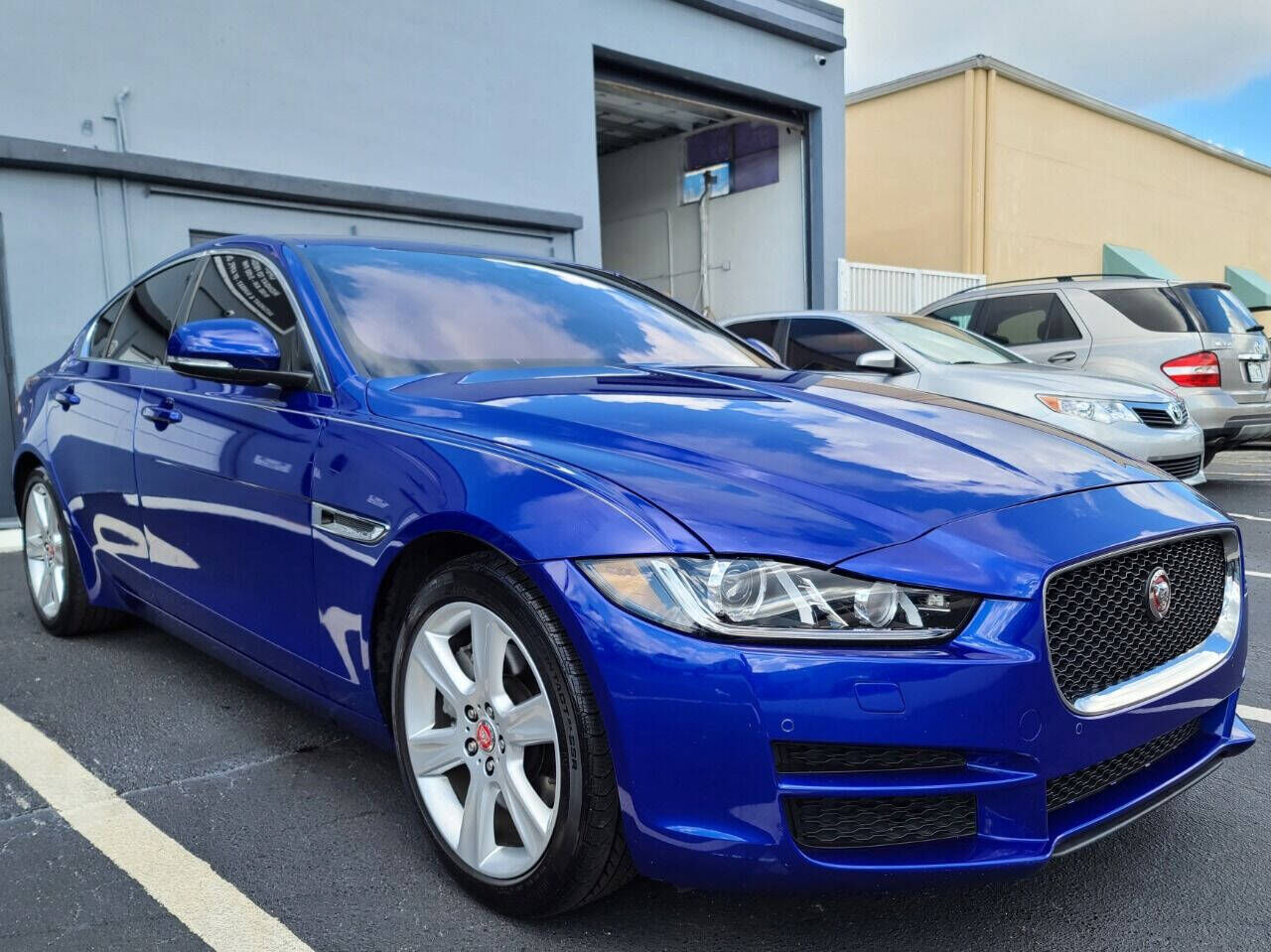 2017 JAGUAR XE