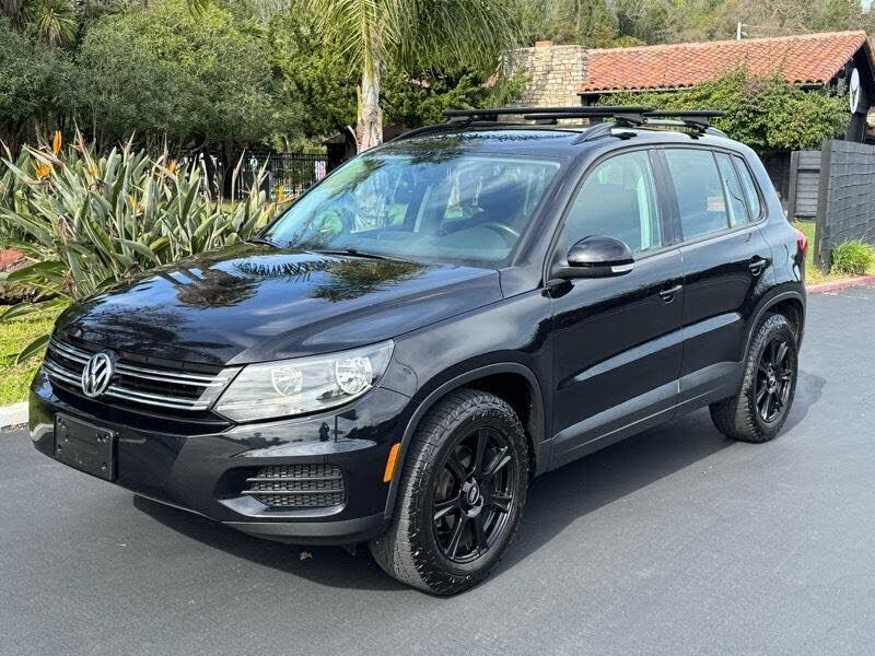 2017 VOLKSWAGEN Tiguan