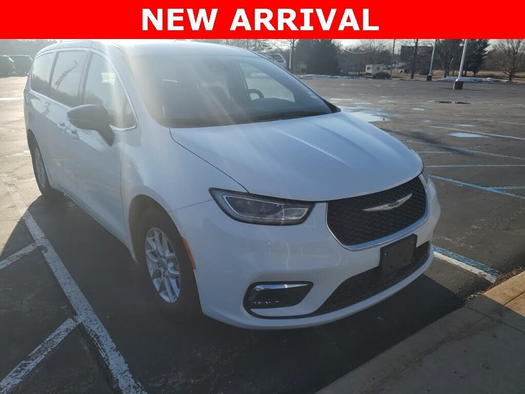 2025 CHRYSLER Pacifica