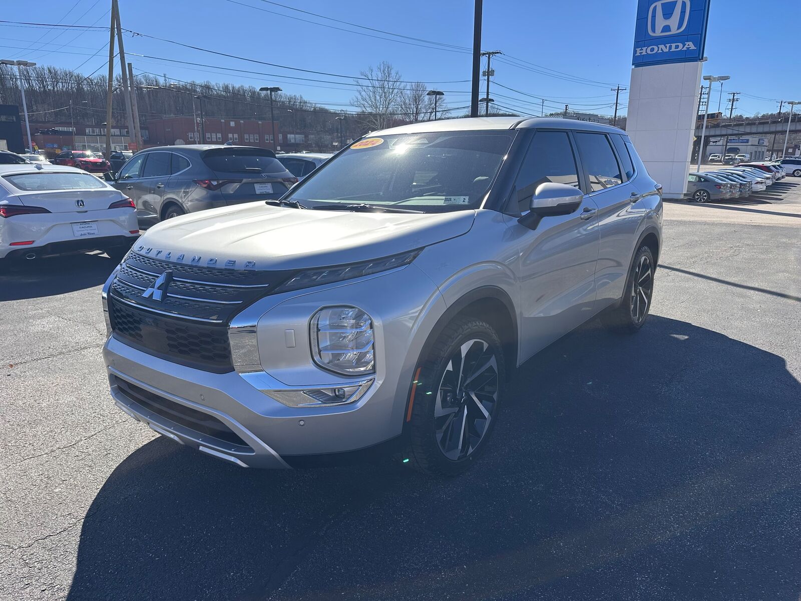 2024 MITSUBISHI Outlander