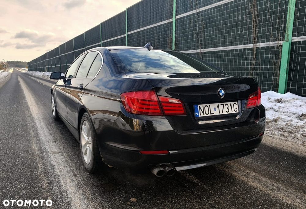 BMW 528i