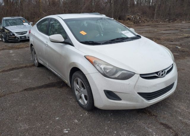 2013 HYUNDAI Elantra