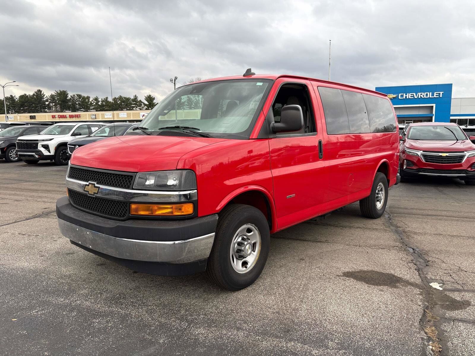 2022 CHEVROLET Express