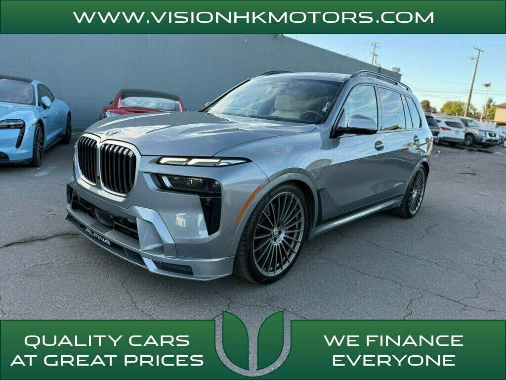 2023 BMW X7
