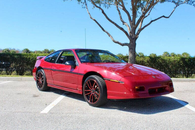 1988 PONTIAC Fiero