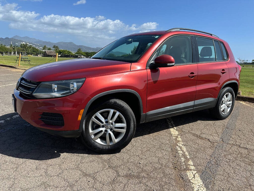 2015 VOLKSWAGEN Tiguan