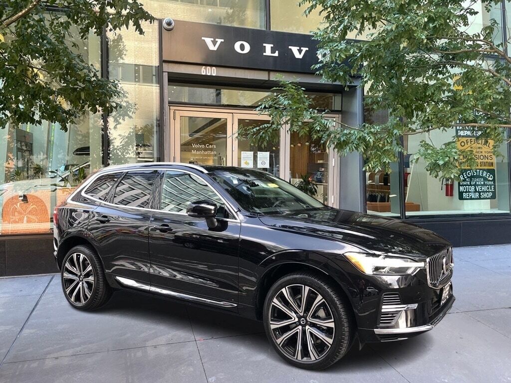 2023 VOLVO XC60