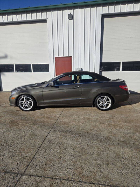 2012 MERCEDES-BENZ E-Class