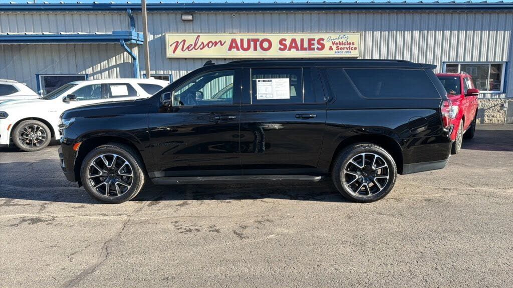 2022 CHEVROLET Suburban