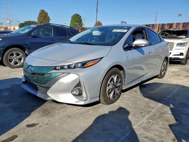 2018 TOYOTA Prius