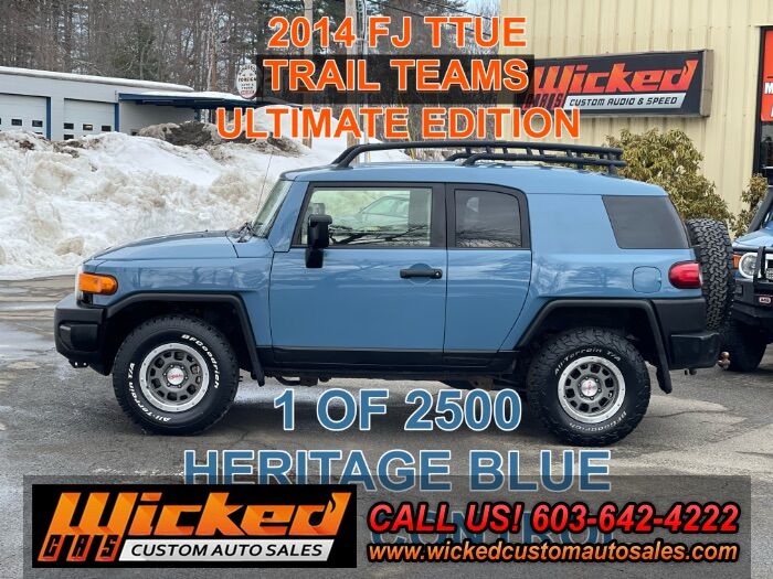 2014 TOYOTA FJ Cruiser