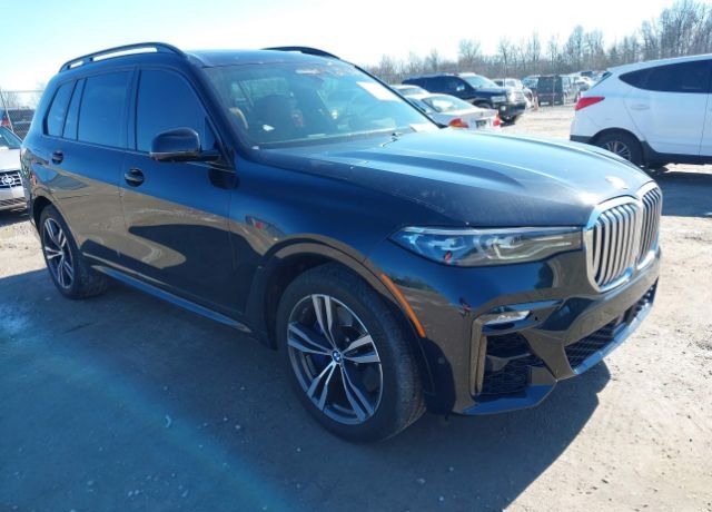 2021 BMW X7