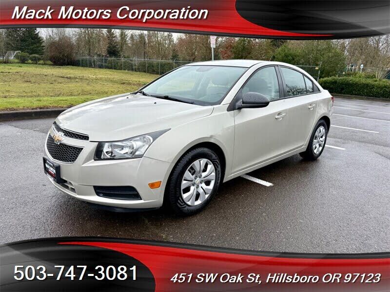 2013 CHEVROLET Cruze