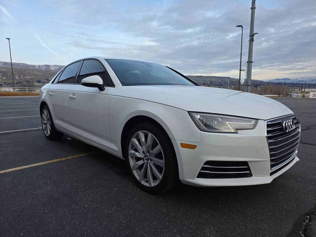 2017 AUDI A4