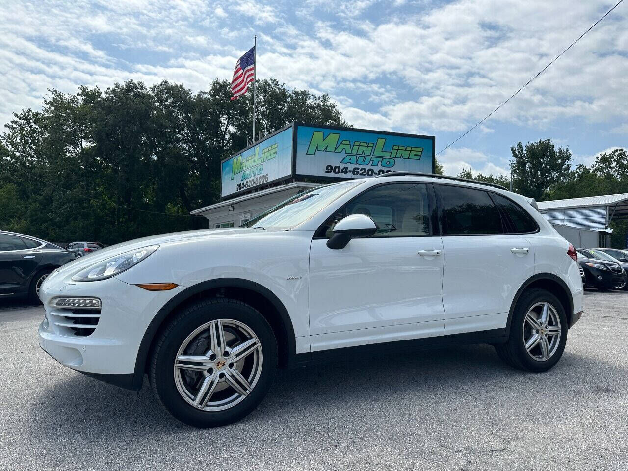 2014 PORSCHE Cayenne