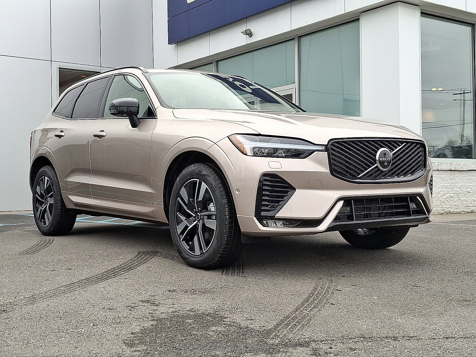 2026 VOLVO XC60