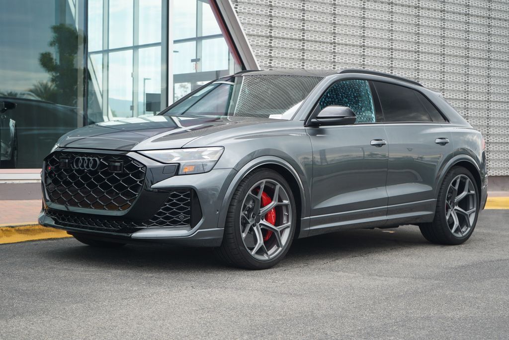 2026 AUDI RS Q8